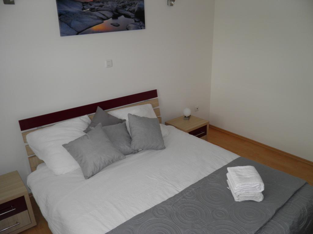 Apartmani Galeb Put Grande 25 Weißenburg Exterior foto