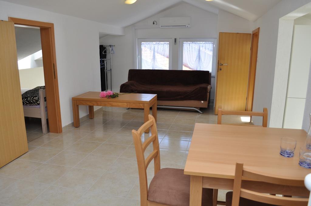 Apartmani Galeb Put Grande 25 Weißenburg Exterior foto