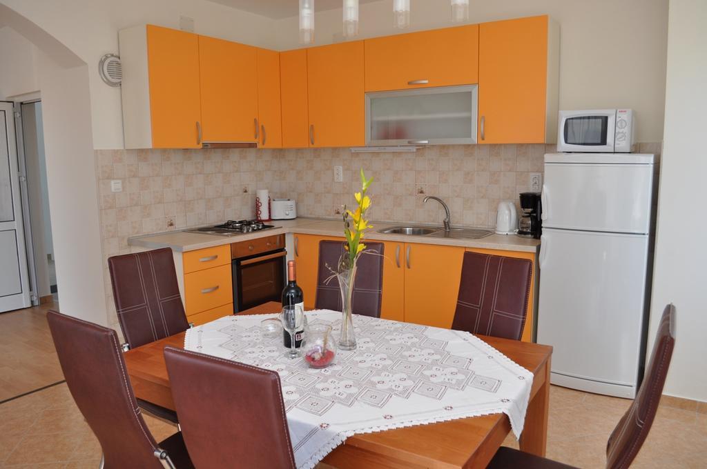 Apartmani Galeb Put Grande 25 Weißenburg Exterior foto
