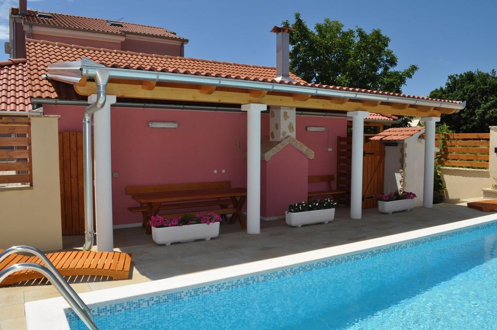 Apartmani Galeb Put Grande 25 Weißenburg Exterior foto