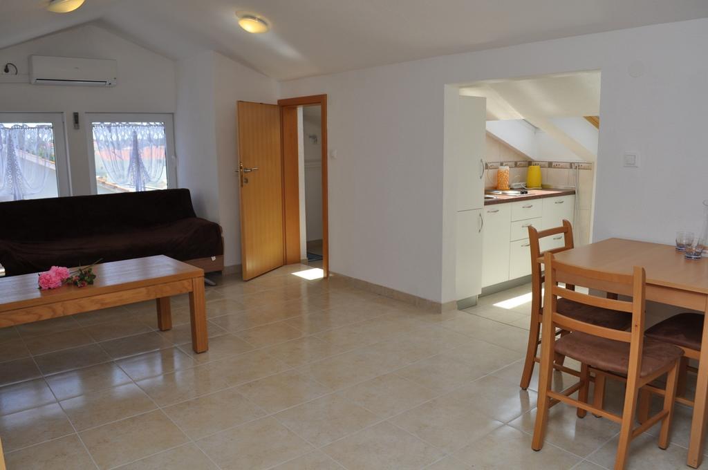 Apartmani Galeb Put Grande 25 Weißenburg Exterior foto